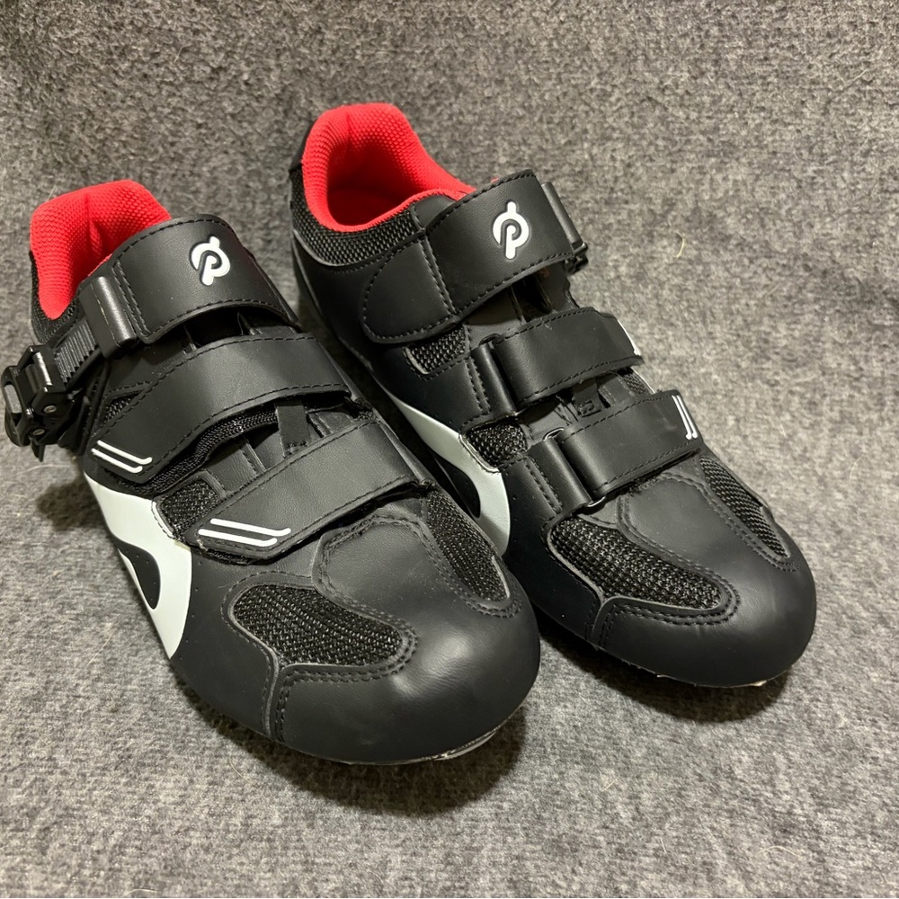 Peloton Cycling Shoes Mens US 10 / EU 43 Black W/ Cleats Bicycle Athletic Indoor